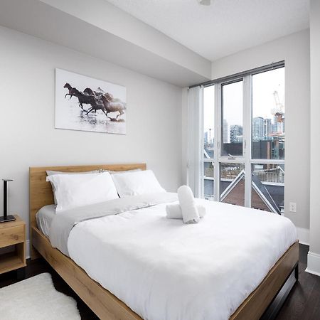 Dwtn Condo Near Cn Tower! W/ Free Parking تورونتو المظهر الخارجي الصورة